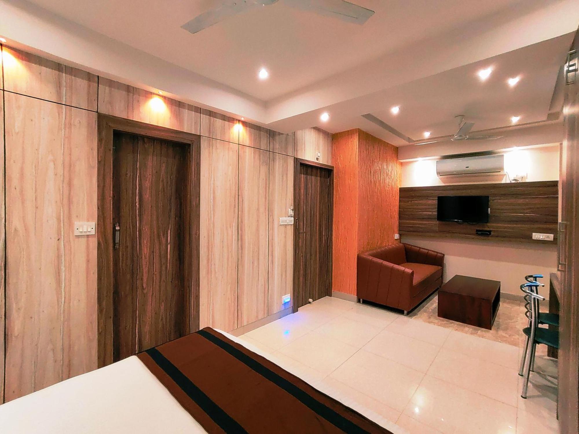 Hotel Steam Καλκούτα Εξωτερικό φωτογραφία